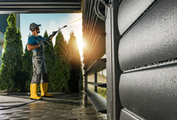 Best Animal Enclosure Cleaning  in Medulla, FL